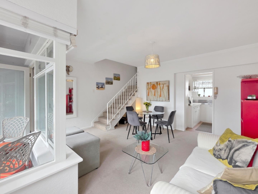 To Let 1 Bedroom Property for Rent in Sea Point Western Cape